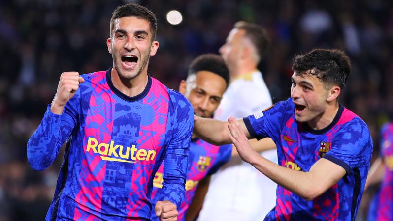 Ferran Torres Shirt Mishap