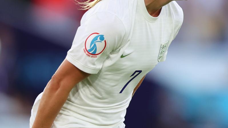 Beth Mead celebrates for England vs Norway