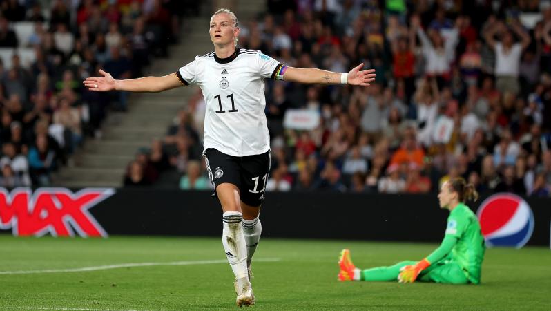 Germany vs France Highlights: Alex Popp Celebrates Scoring