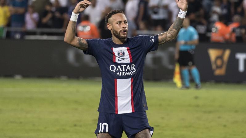 Neymar celebrates goal in French Super Cup Final.