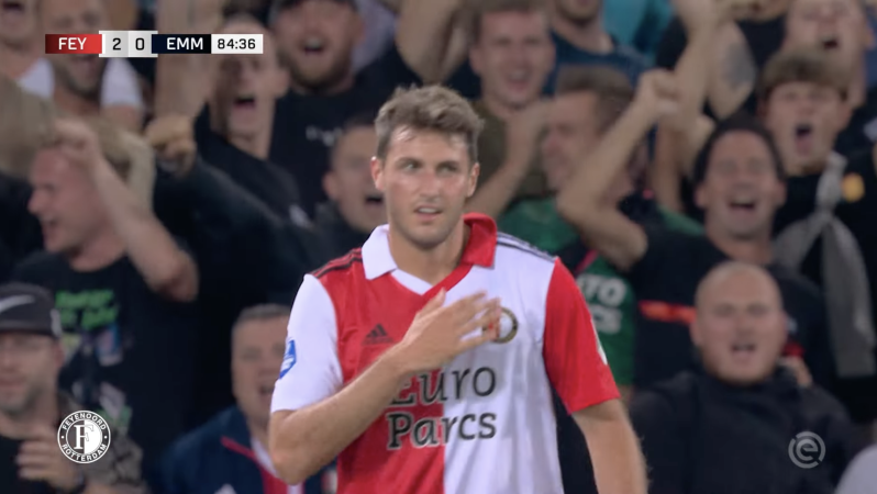Santiago Giménez celebrates his first goal for Feyenoord