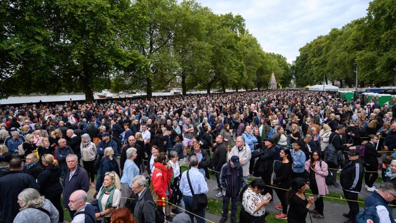 David Beckham Queen Elizabeth Queue