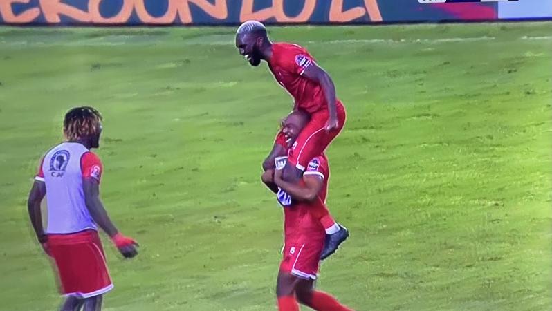 Equatorial Guinea shocks Algeria