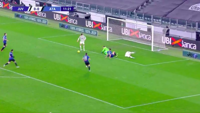 Alvaro Morata backheel miss