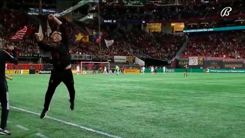 Ezequiel Barco goal vs Chicago