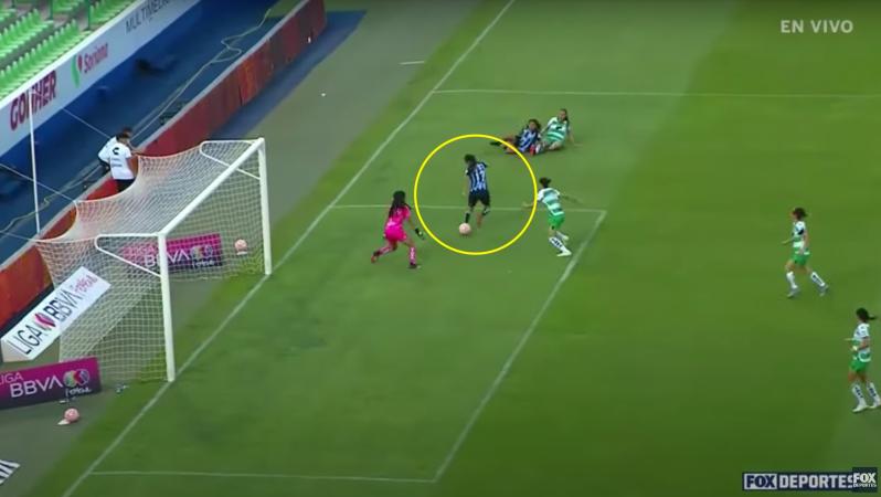 Edna Santamaría backheel goal 