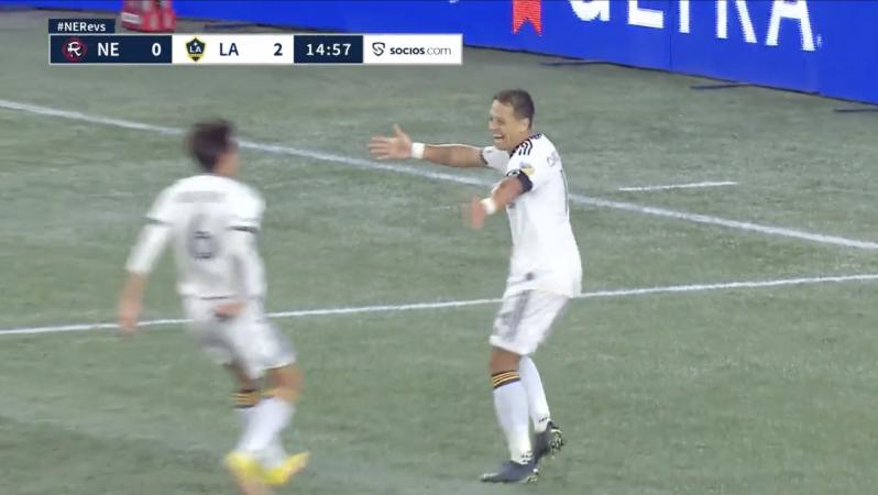 Riqui Puig assist for Chicharito