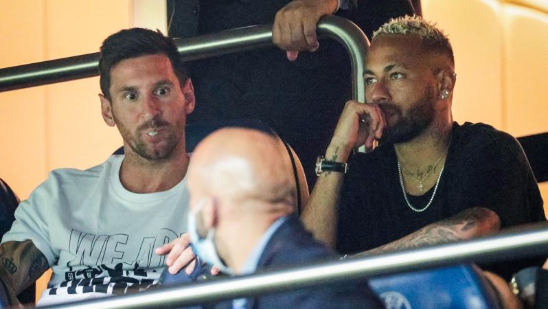 Messi And Neymar Watch PSG