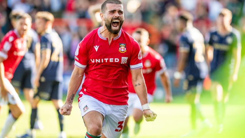 Wrexham vs Swindon highlights