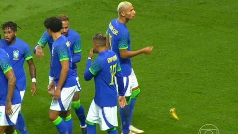 Racist Fans Throw Banana At Richarlison 