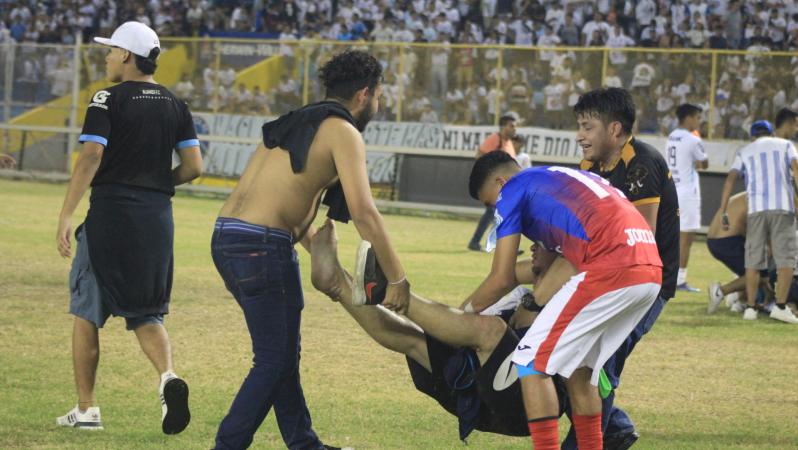 El Salvador stadium stampede