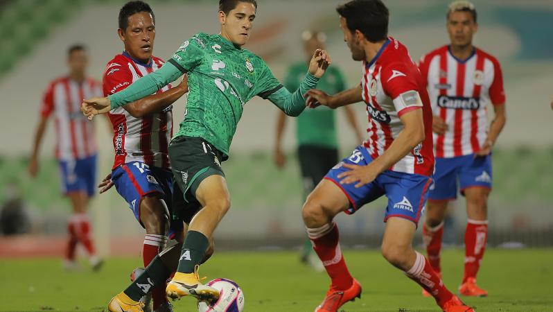 Santiago Muñoz Santos debut