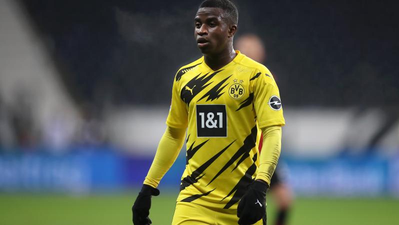 Youssoufa Moukoko Champions League debut
