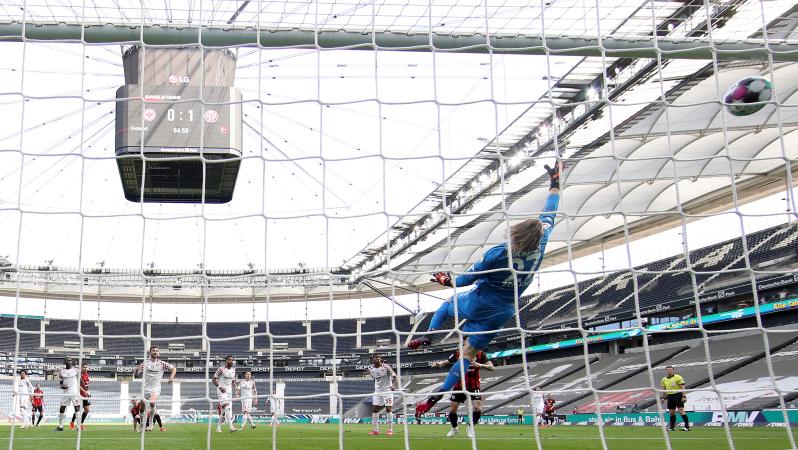 Ajdin Hrustic sitting down goal