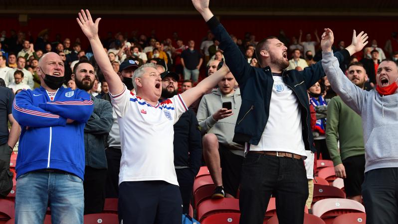 England fans boo players taking a knee