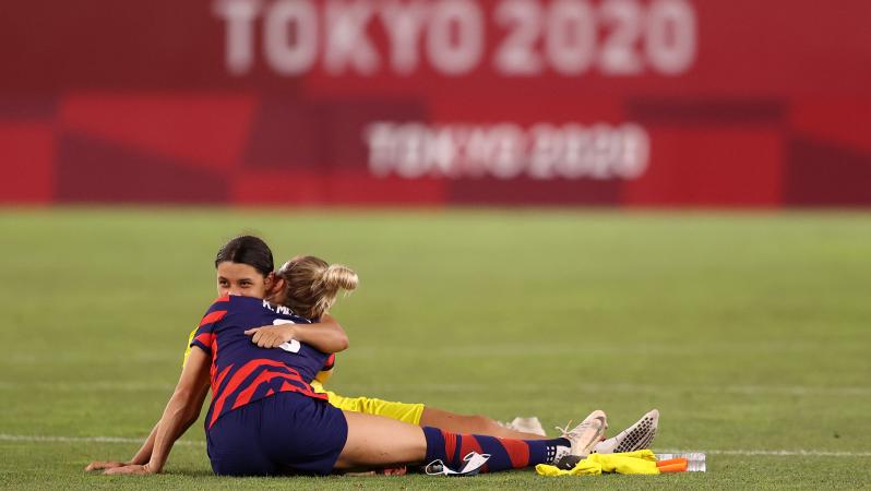 Sam Kerr and Kristie Mewis