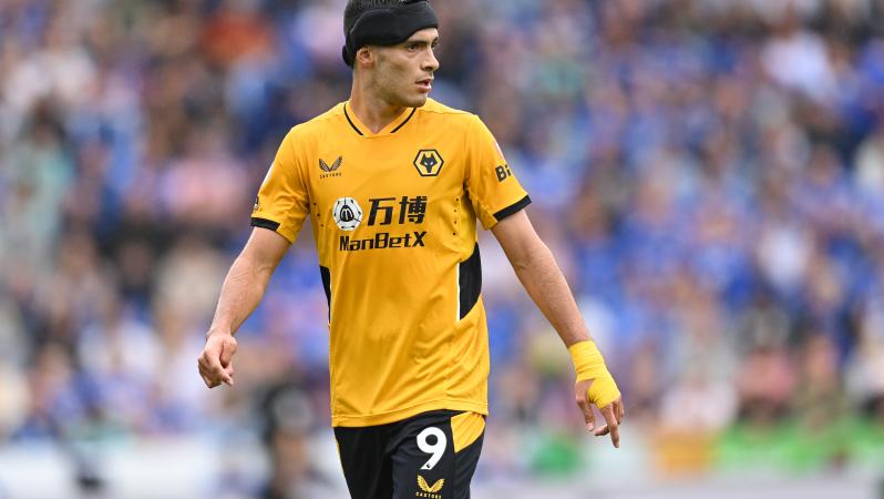 Raul Jimenez headgear