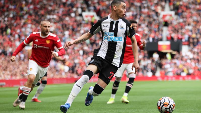 Luke Shaw vs Miguel Almiron