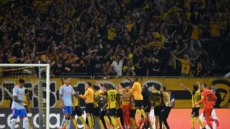 Jordan Pefok goal vs Man United