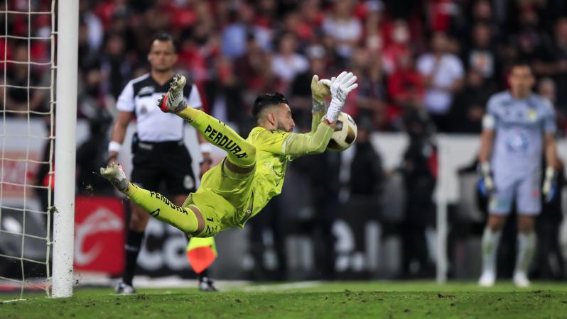 Camilo Vargas Atlas Campeón