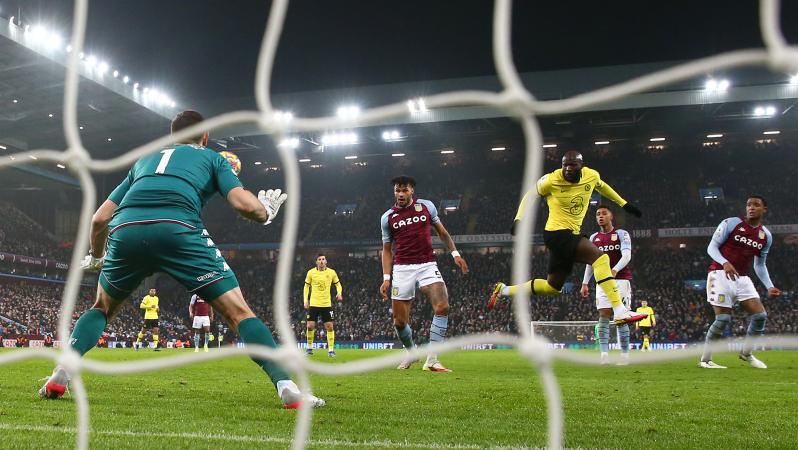 Romelu Lukaku scores against Villa