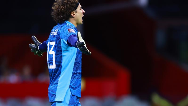 Memo Ochoa y Oswaldo Sánchez