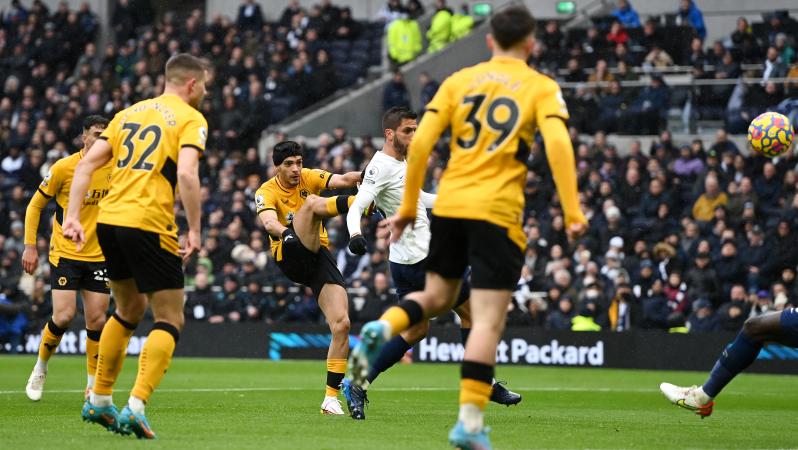 Gol de Raúl Jiménez vs Tottenham