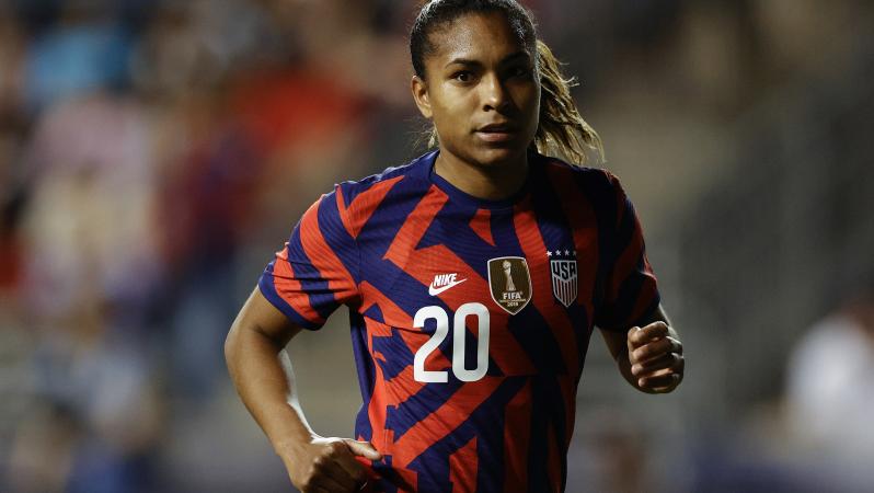 Catarina Macario injury