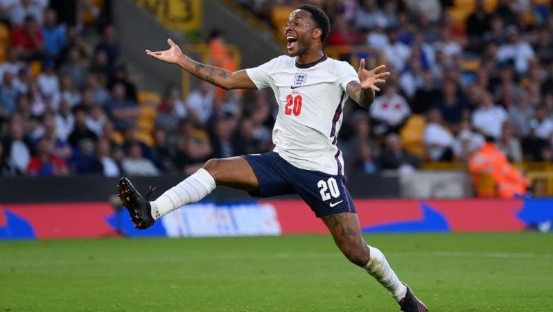 Hungary beats England 4-0