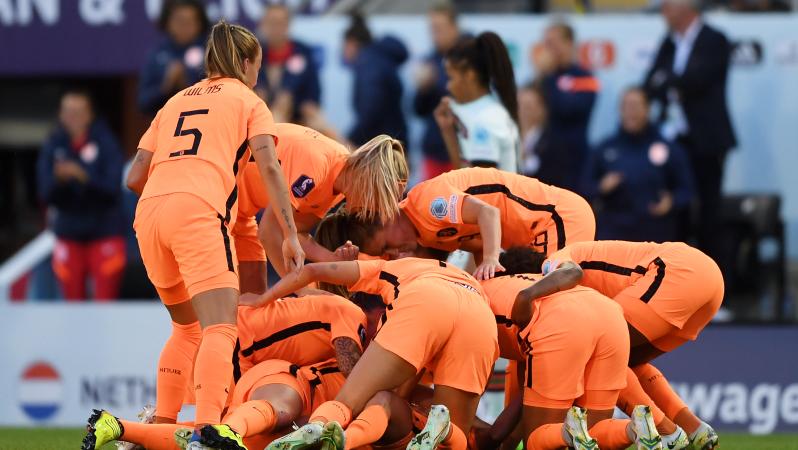 Danielle van de Donk goal vs Portugal