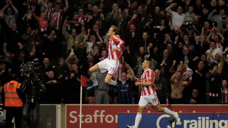 Peter Crouch goal vs Manchester City