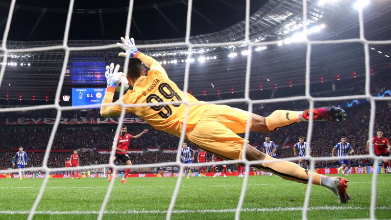 Diogo Costa penalty save vs Bayer Leverkusen