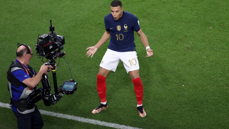 Goles de Mbappé vs Polonia