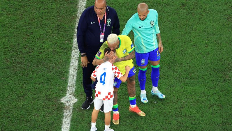 Ivan Perisić son consoles Neymar