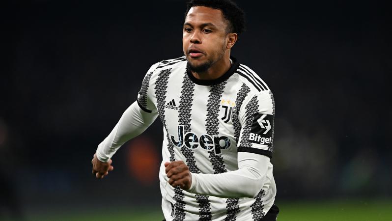 Juventus shares down 10%