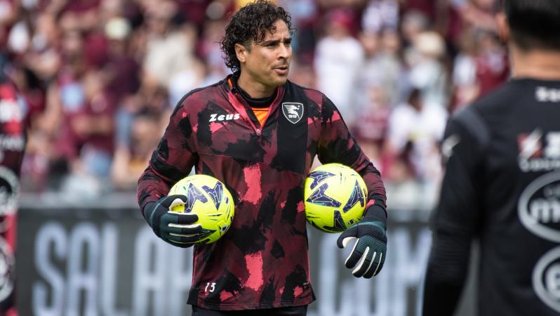 Salario de Memo Ochoa