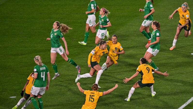 Catley penalty gives Kerr-less Australia winning start