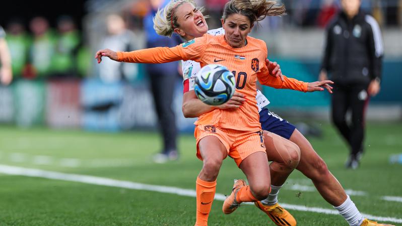 Lindsey Horan and Daniëlle van de Donk