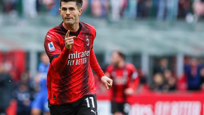 Christian Pulisic celebrates goal with AC Milan
