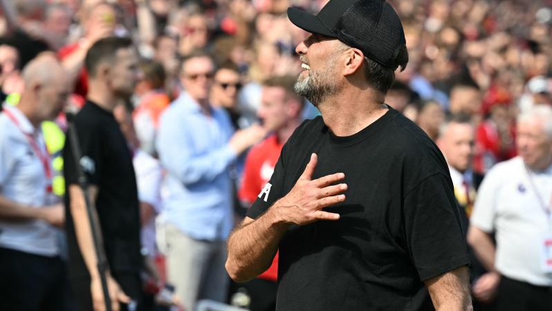 Jürgen Klopp reacts to fans at Anfield in Liverpool-Wolves