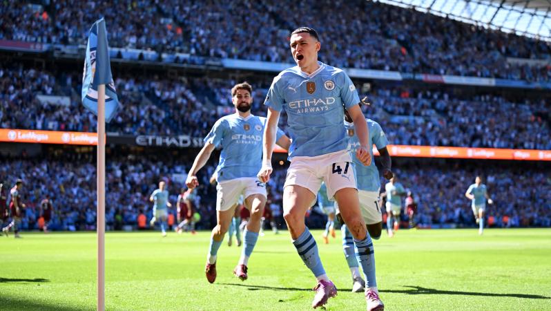 Phil Foden celebrates goal vs. West Ham