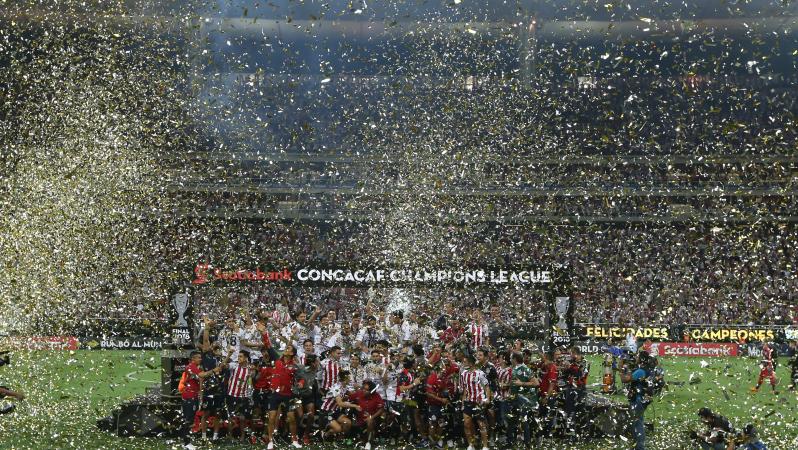 Chivas celebra el campeonato de la Campeones de la Concacaf