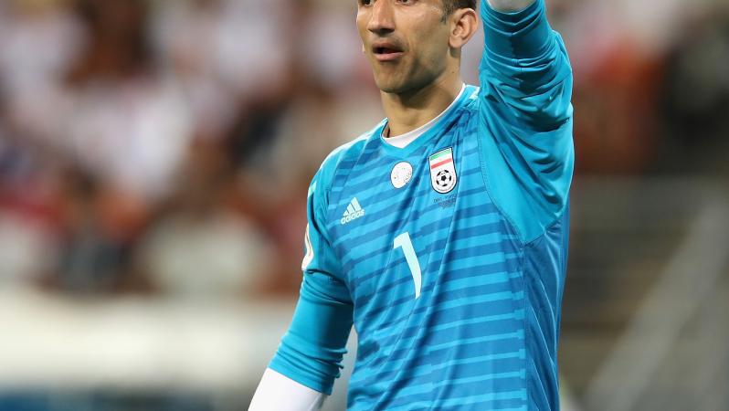 Alireza Beiranvand throw