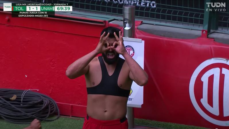 Gol de Taco de Alexis Canelo