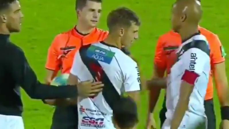 Hat-trick de Nicolás Siri