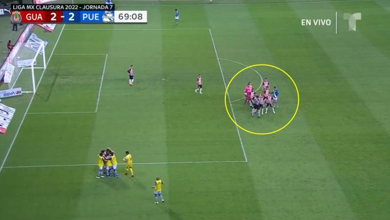 Insultos de Alexis Vega