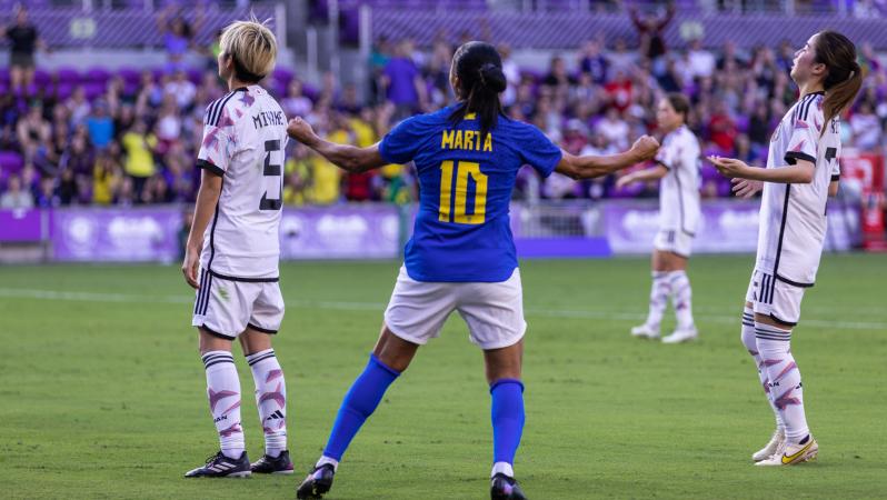 Marta assist vs Japan