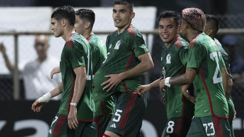 Calificaciones Selección Mexicana vs Surinam