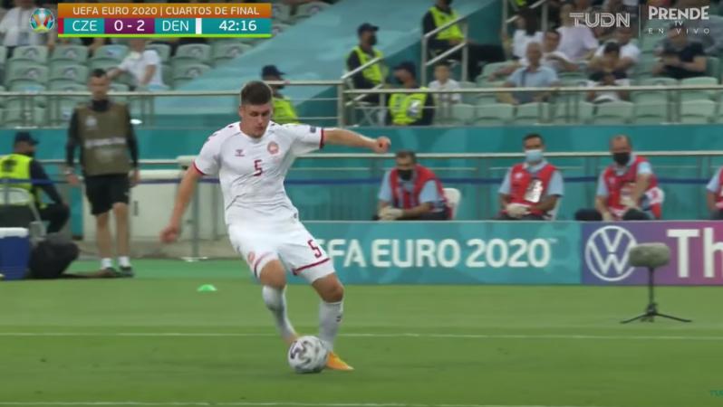 Trivela de Joakim Maehle