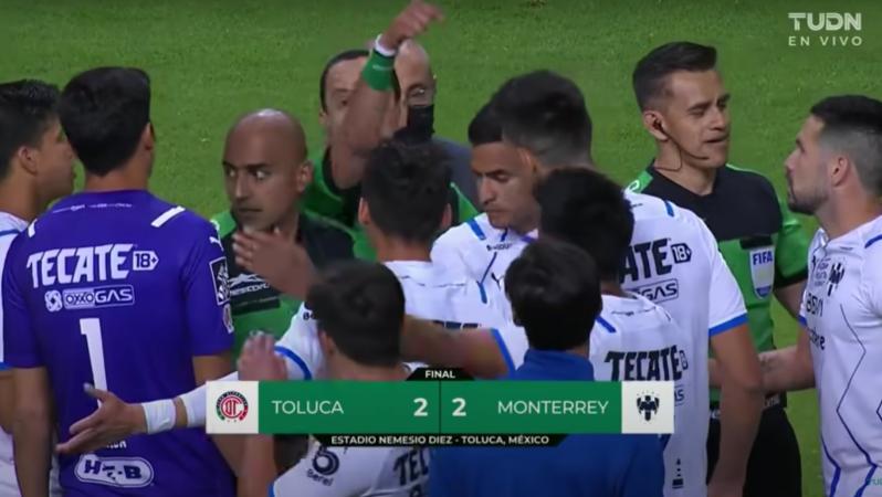 Penal de Cachorro Montes vs Toluca